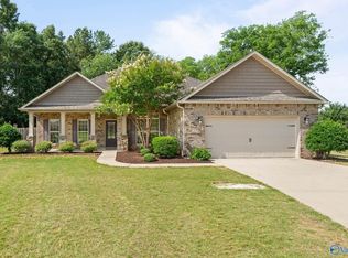 106 Somer Stone Ct, Huntsville, AL 35811