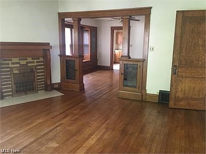 3rd image of 10317 Ignatius Ave