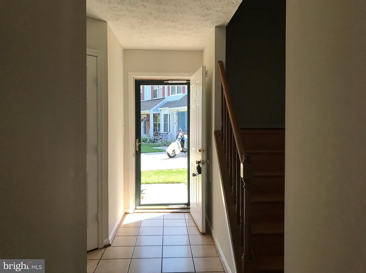 6915 Caribou Ct — Photo 1
