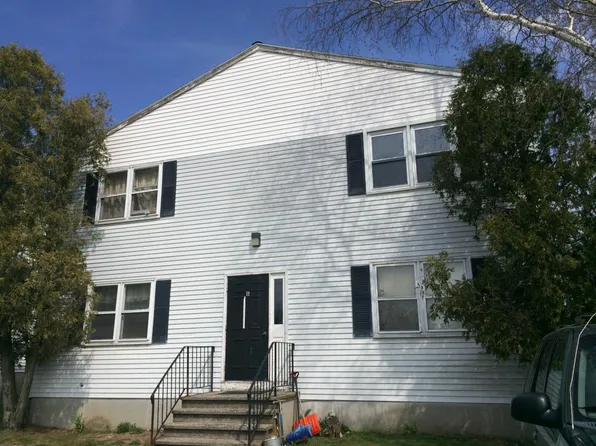 310 Mitchell St APT G2, Groton, CT 06340