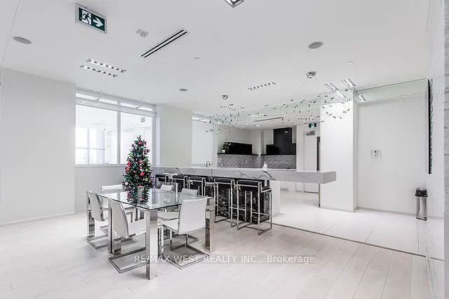 110 Marine Parade Dr #1008 — Photo 43