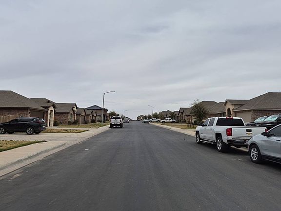 4th image of 2303 Scenic Rd