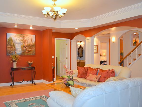 5th image of 10722 Brent Cir