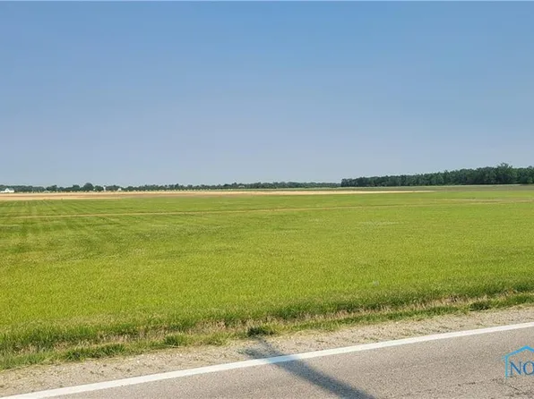 1613 State Rd #590, Fremont, OH 43420