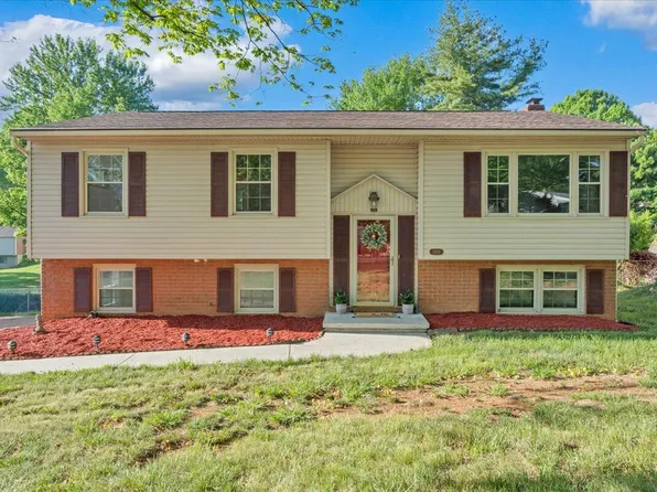3850 Bower Rd, Roanoke, VA 24018