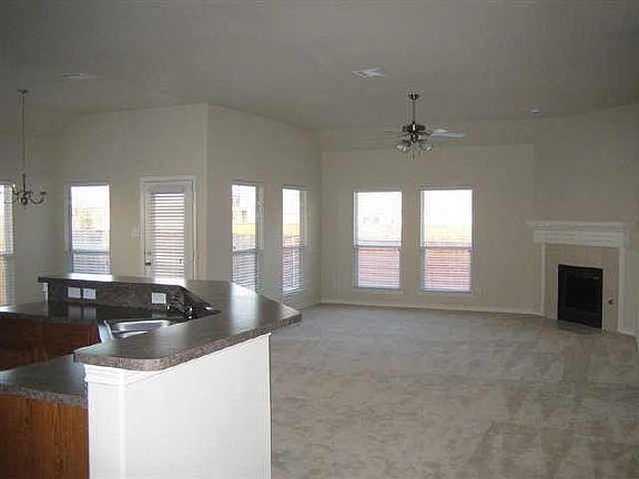 3rd image of 1105 Whisper Willow Dr