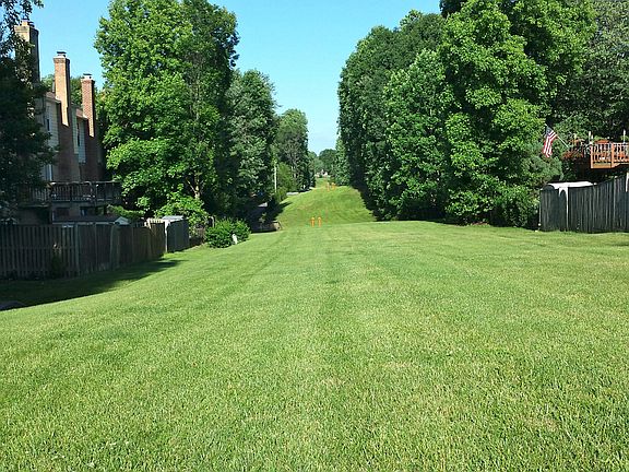5th image of 10433 Carriagepark Ct