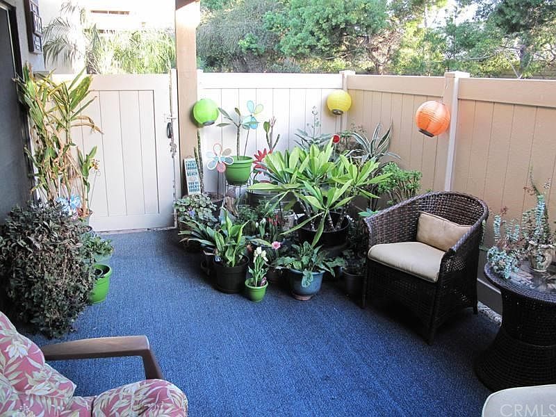 2nd image of 8877 Lauderdale Ct Unit 212B