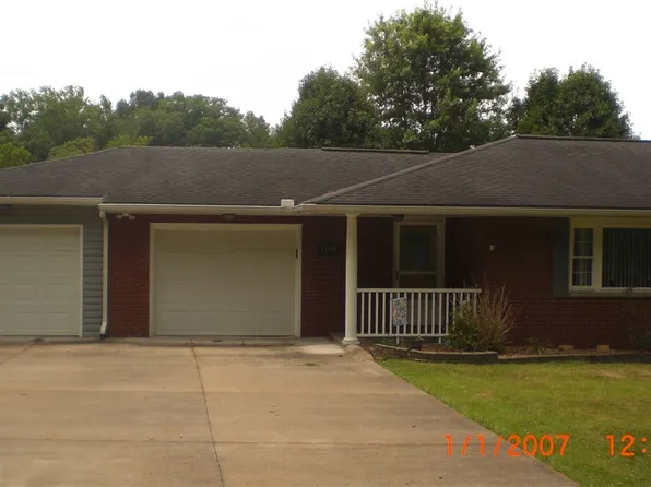 1100 47th St, Vienna, WV 26105