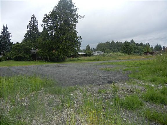4th image of 2827 79th Ave NE