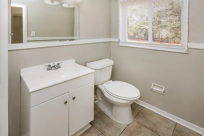 3162 Oak Forest Dr — Photo 10