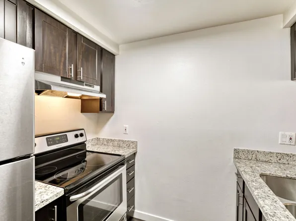 Dynasty Manor, 1214 N 137th St APT 24, Shoreline, WA 98133