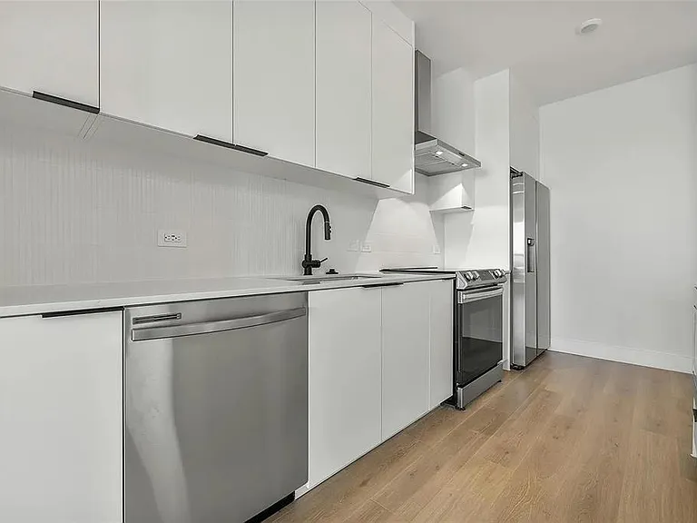 1701 Simond Ave #642 — Photo 13
