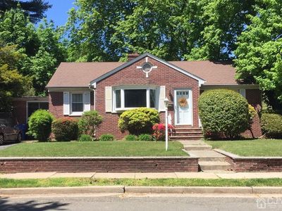 16 Henry St, Metuchen, NJ, 08840