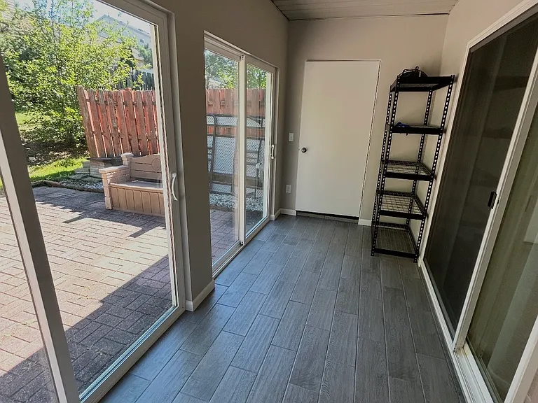 110 Wilshire Ct — Photo 16
