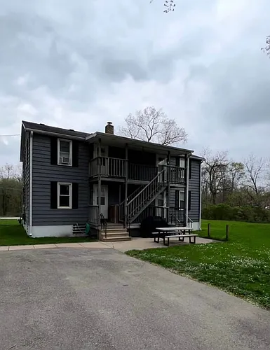 739 Austin Ave #2 Photo 1