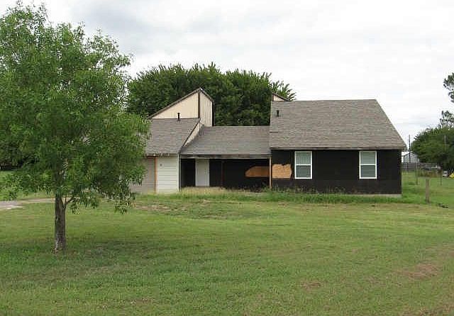 2nd image of 642 Matador Dr