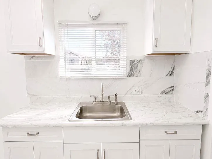 927 W Gage Ave #1 — Photo 4