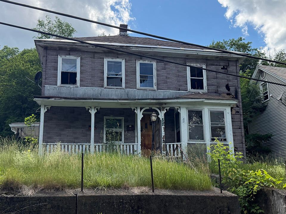 1st image of 325 Walnut St