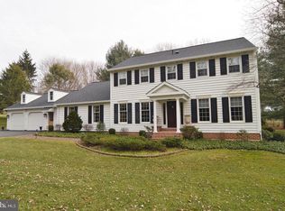 41 Gladwyn Dr, Reading, PA 19606