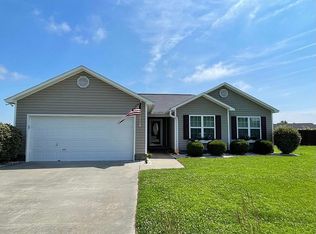 237 Deer Haven Dr, Richlands, NC 28574