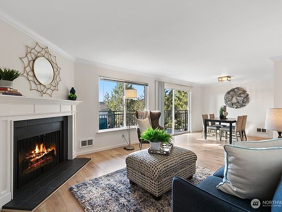 3rd image of 10110 NE 60th Street #103