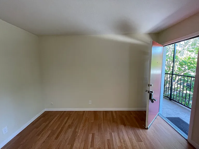 630 Taylor Ct #23 — Photo 1