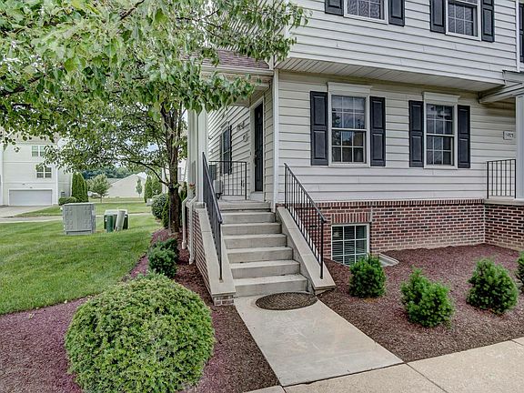 3rd image of 5975 Eden Valley Dr #508