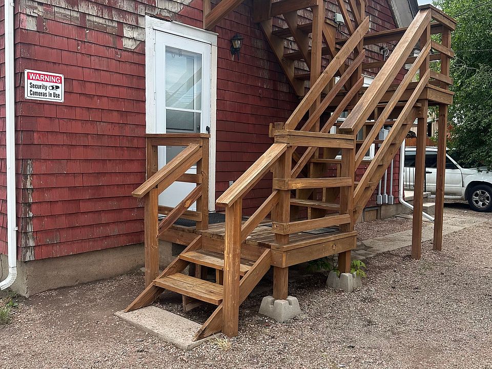 2nd image of 111 W 12th St #3