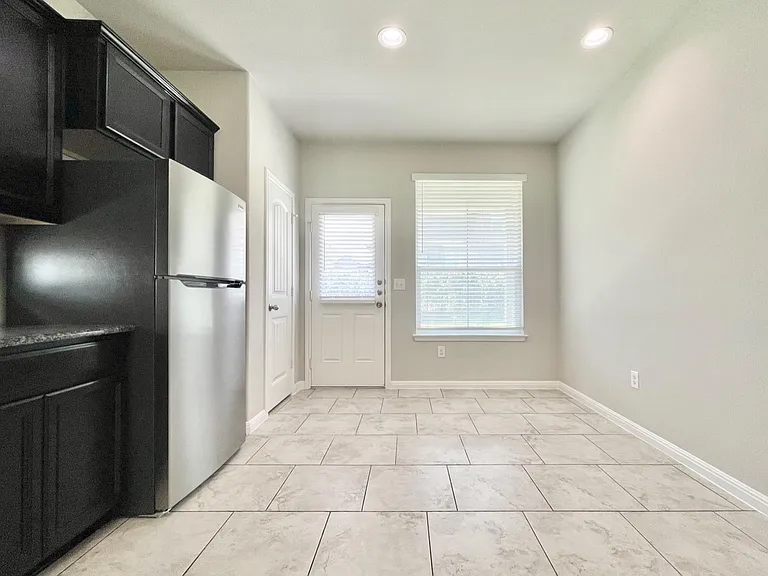 407 Rhetoric Way — Photo 14