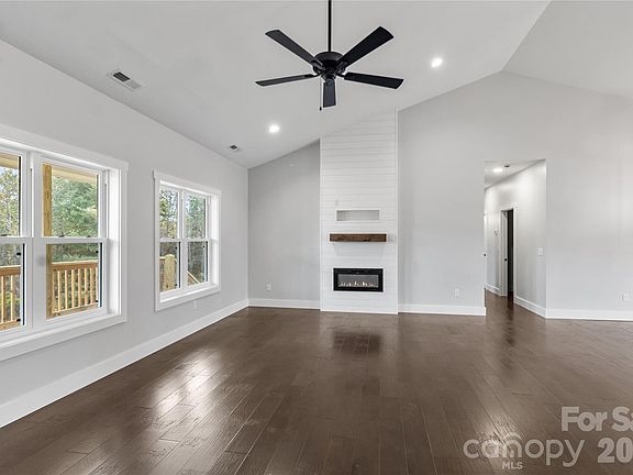 4th image of 60 Gins Ln #9 & 10