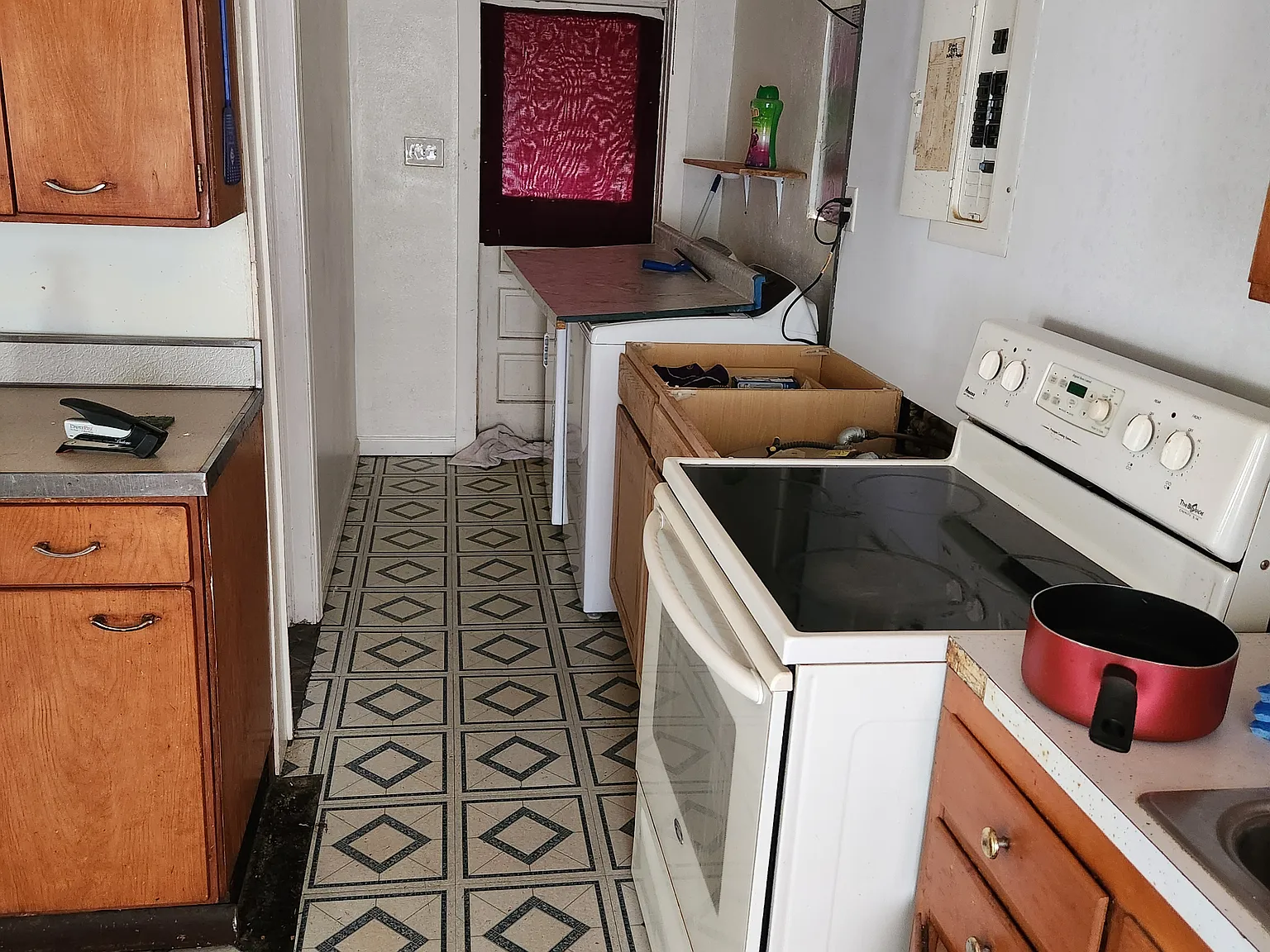 2 bed, 720 sqft, $800 — Photo 2