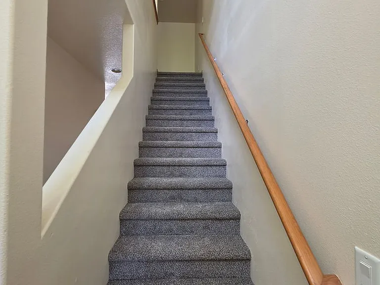355 SW Pemberly Loop — Photo 3
