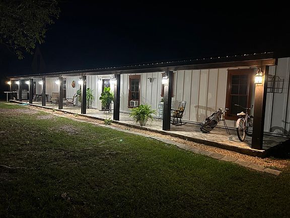 2nd image of 147 Catahoula Rd