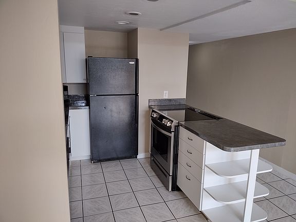 5th image of 6321 Newtown Cir APT B-6