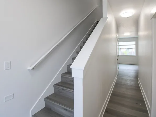 9thsttownhomes, 1262-1272 9th St NW #1264, Salem, OR 97304
