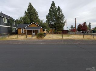 184 E Washington Ave, Sisters, OR 97759