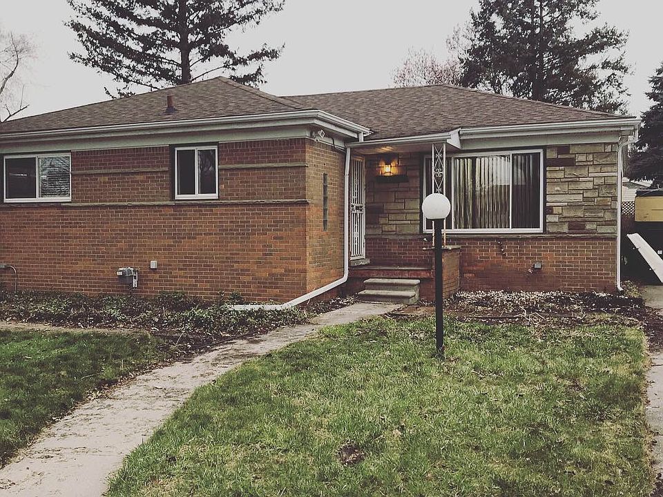 1st image of 24321 Blackstone Ave