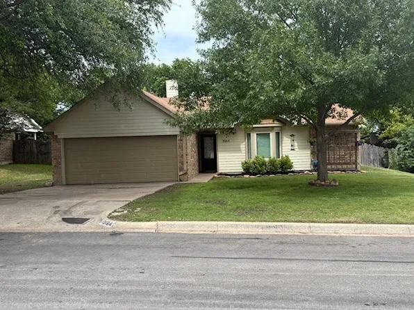10164 Indian Mound Rd, Fort Worth, TX 76108