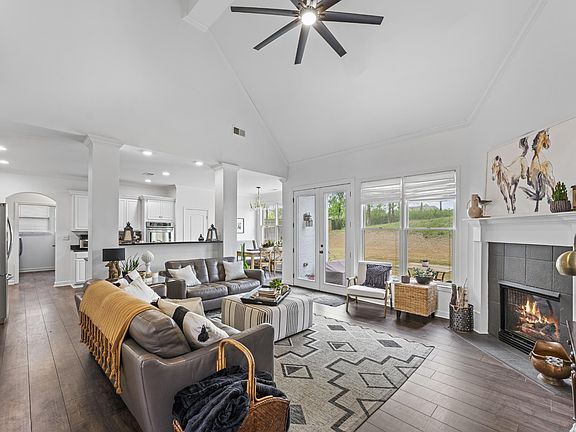 3rd image of 10279 Herons Ridge Dr