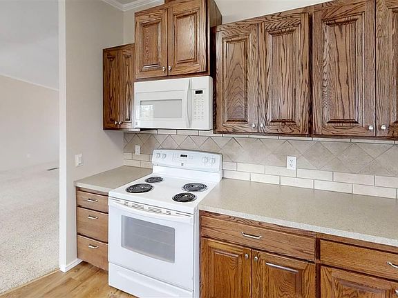 2nd image of 687 Curry Road K
