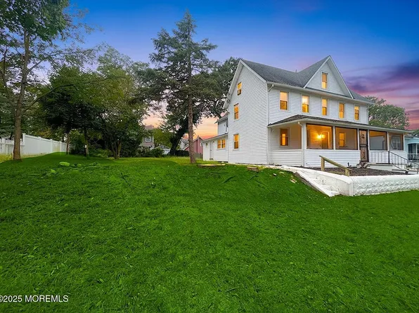 113 Jaynes Avenue, Island Heights, NJ 08732