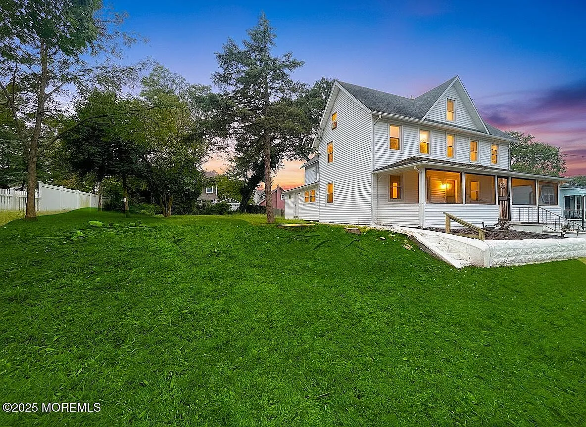 113 Jaynes Avenue photo 1