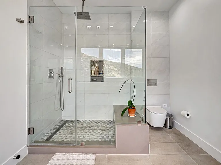 990 Alta Vista Rd — Photo 11