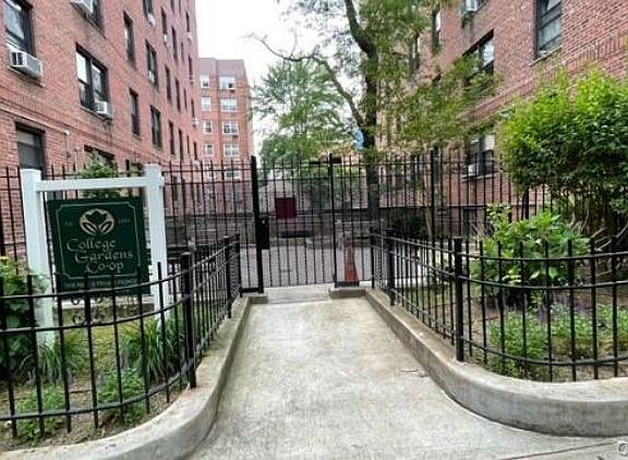 5th image of 3535 Kings College Pl APT 3A