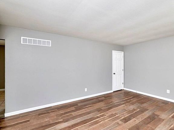 5th image of 3045 Orton St