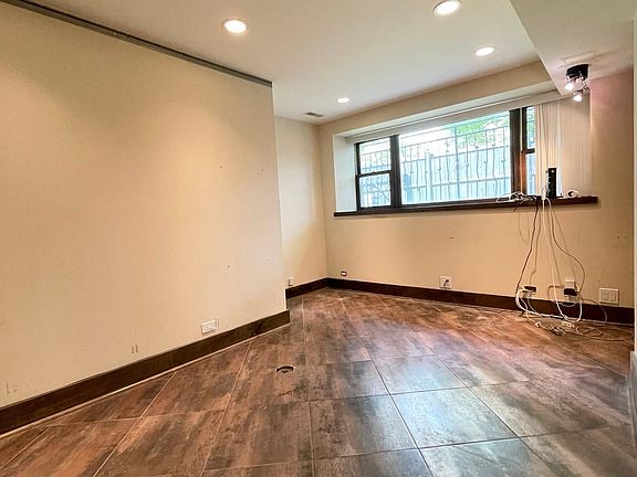 3rd image of 1633 N Humboldt Blvd #G