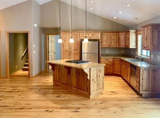 189 Red Tail Path, Alpine, WY 83128