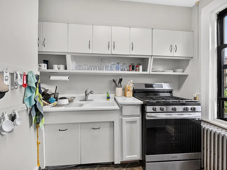 640 Park Ave #3 — Photo 2