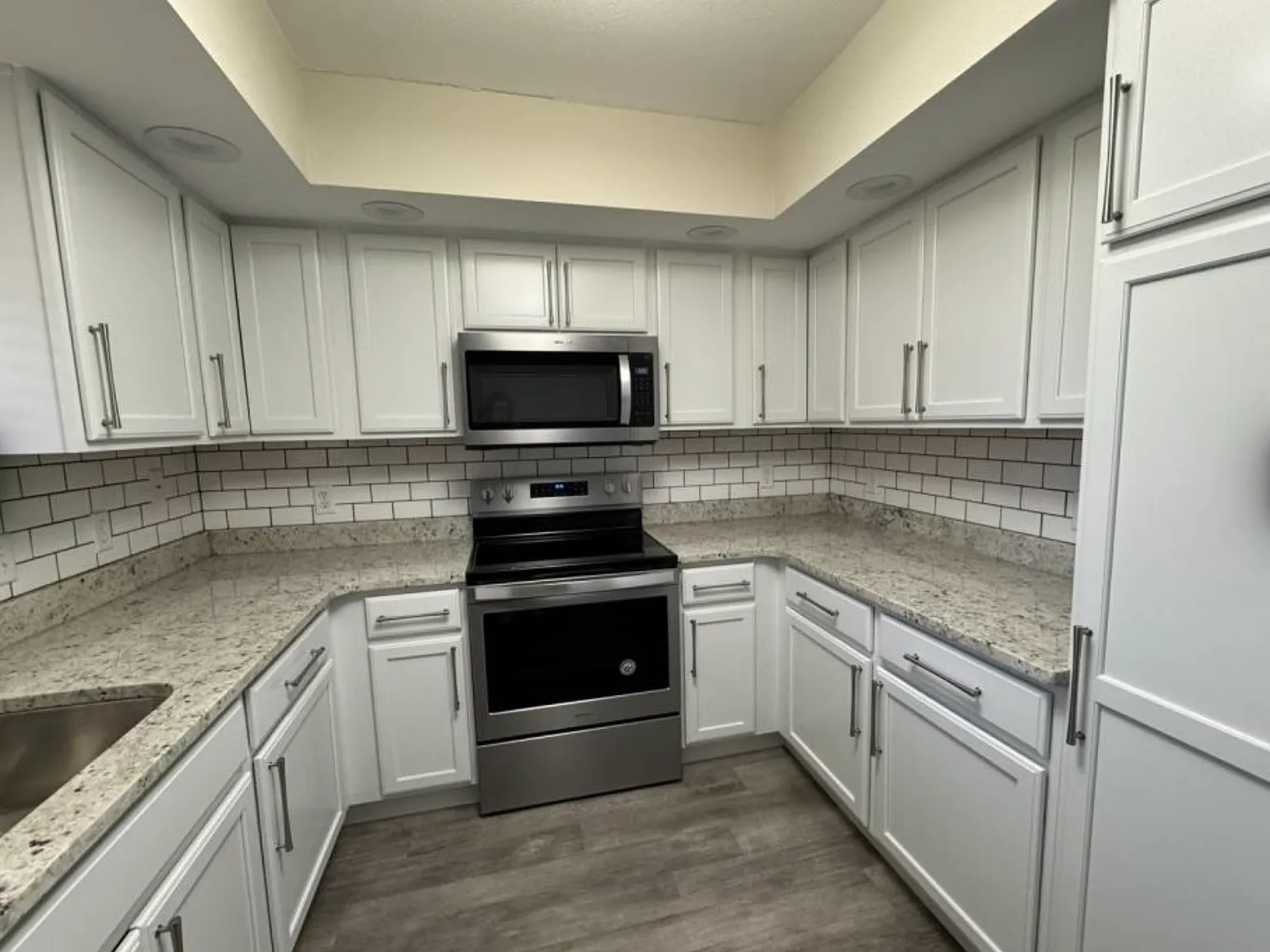 2 bed, 1204 sqft, $2,534 — Photo 4
